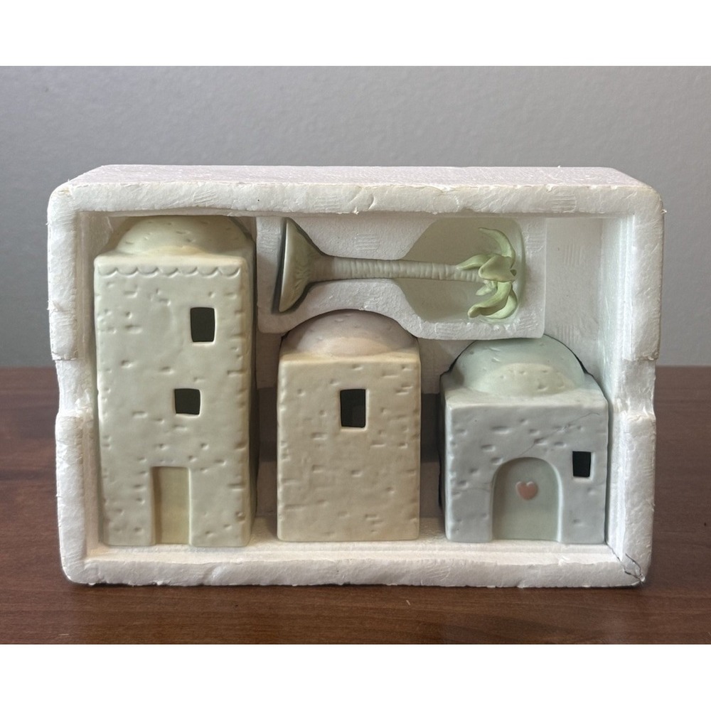 Precious Moments Nativity Buildings 4pc Set E-2387 Buildings, Palm Tree 1982
